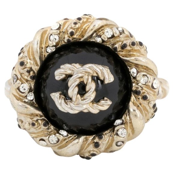 Chanel Black Enamel Ring with CC Center - Picture 4 of 4